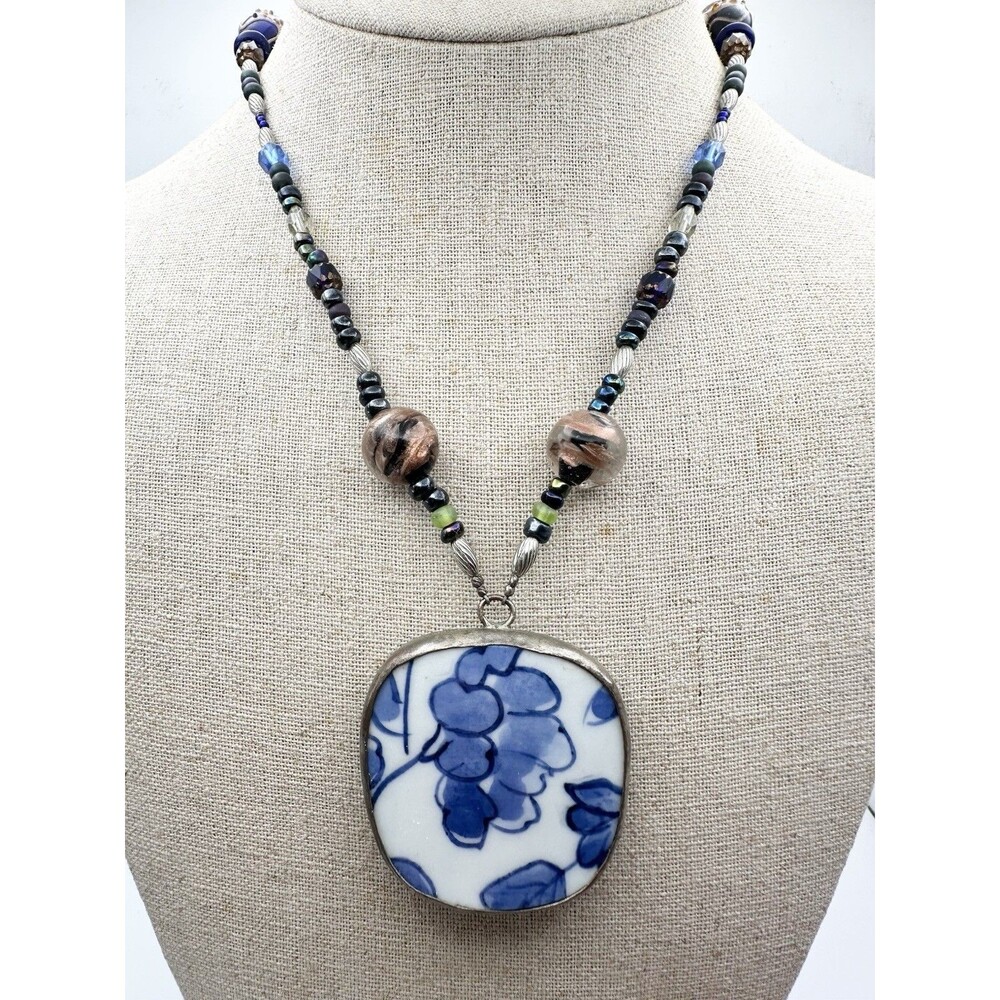 Vintage Chinese Porcelain Pendant & Bead Necklace 17”